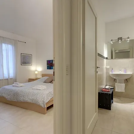 Apartman Anticafirenze *